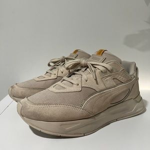 PUMA Sneakers Sz 9 - Mirage Tonal Sport